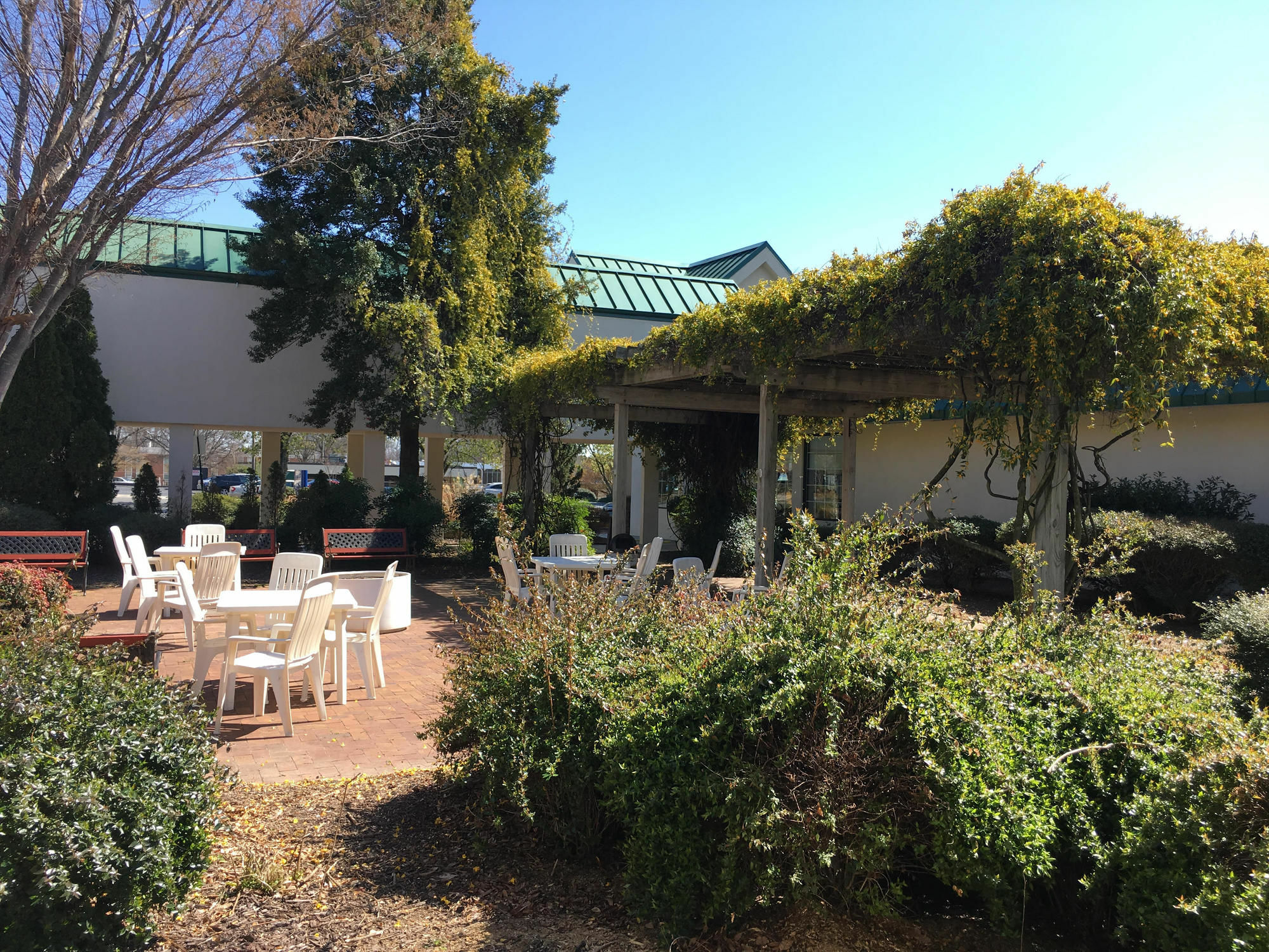 Quality Inn & Suites Hanes Mall Winston-Salem Exterior foto